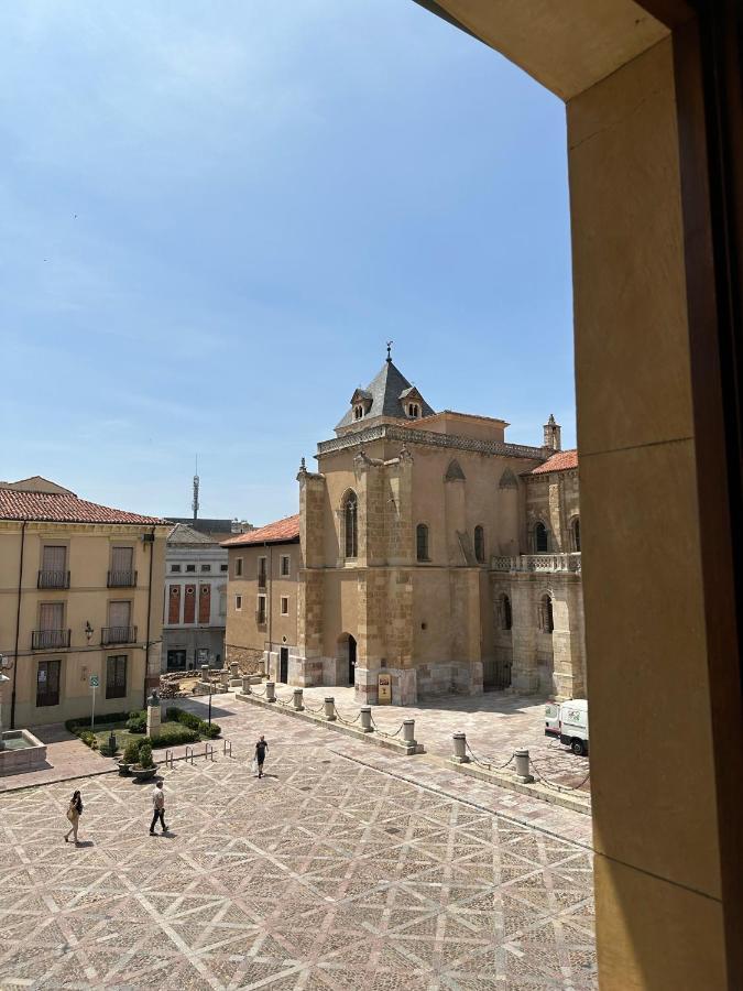 Hostal Restaurante Boccalino León Exterior foto